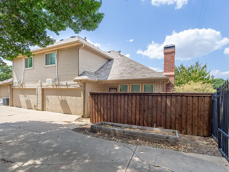 1801 Fern Ct — Photo 4