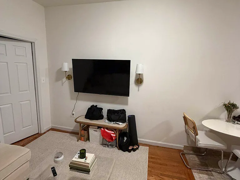 405 E 90th St #5B — Photo 3