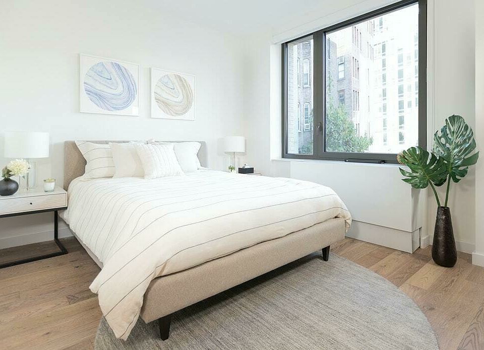 1st image of 445 W 35th St #9A0