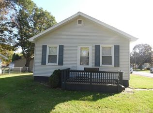 2521 Kirkwood St, Burlington, IA 52601