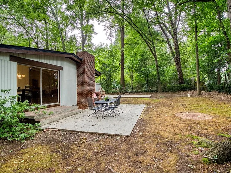 2700 Brook Park Way — Photo 46