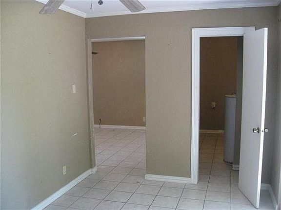 3rd image of 9330 McLean St