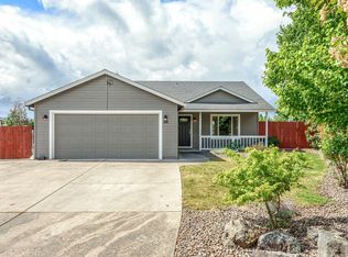 28 Raywood Ct, Eagle Pt, OR 97524