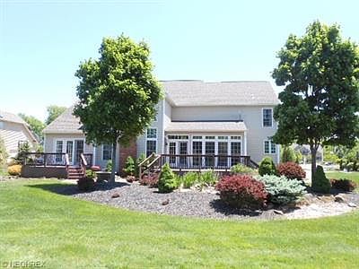 5th image of 7434 Capilano Dr