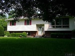 1st image of 70 Pine Hill Park