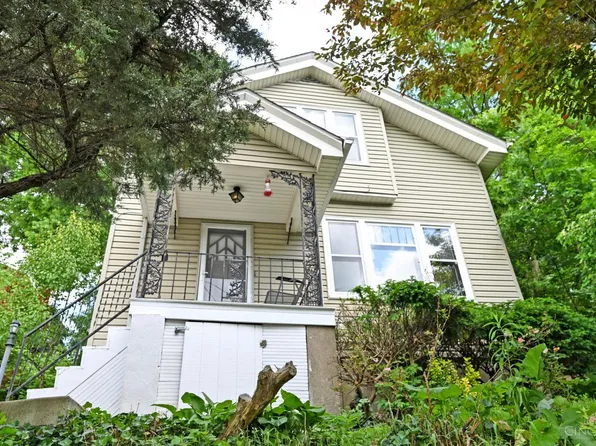 725 Riddle Rd, Cincinnati, OH 45220