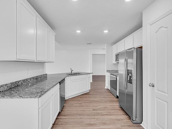 4th image of 37128 Wardier Ln