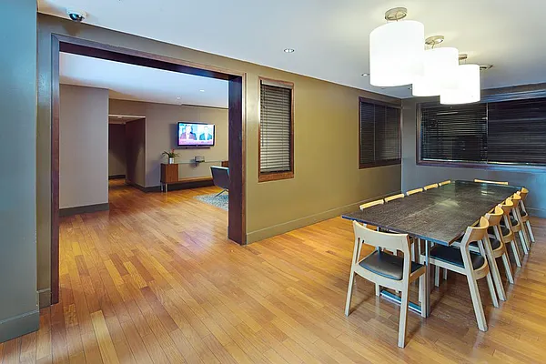 Rented by City Connections Realty | media 8