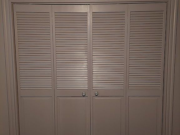 Bedroom - Custom Closet 