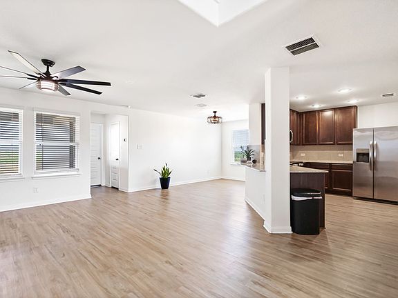 5th image of 11221 Hollinger Cir