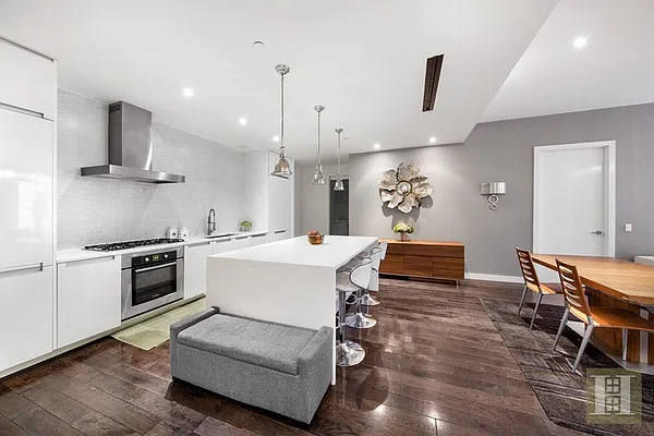 Rented by Halstead Real Estate | media 20