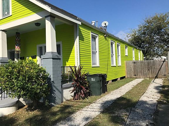 3rd image of 3027 Lafitte Ave