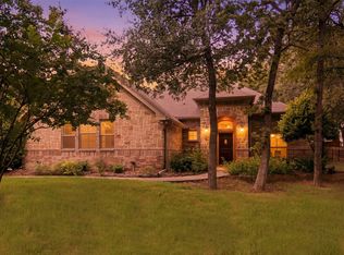 106 Elm Crest Ct, Weatherford, TX 76087