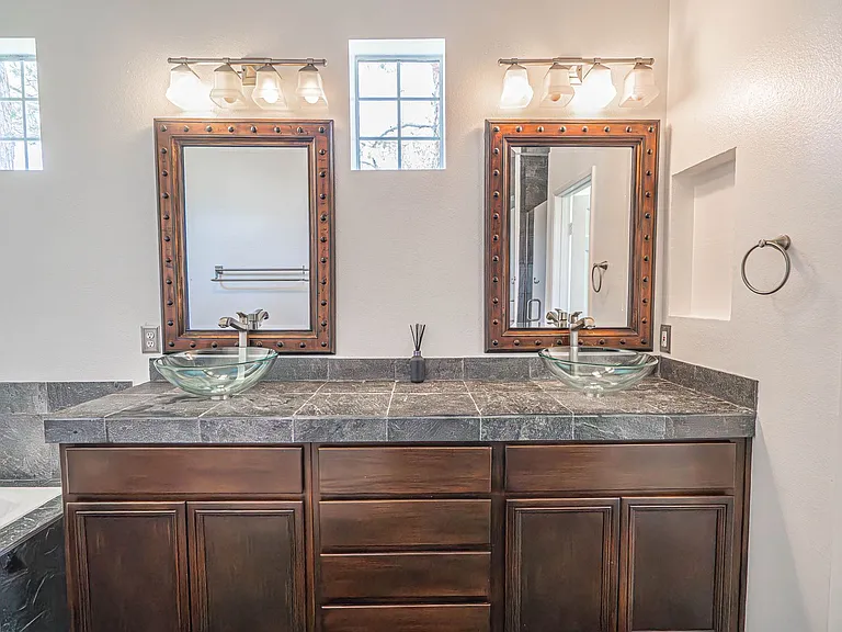 23491 Abbey Glen Pl — Photo 18