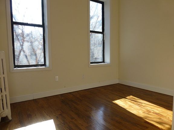 2nd image of 215 E 4th St APT 4