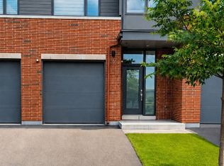 316 Wigwas St, Ottawa, ON K1K5A1