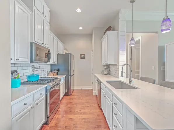 200 River Landing Dr Unit 308D, Daniel Island, SC 29492