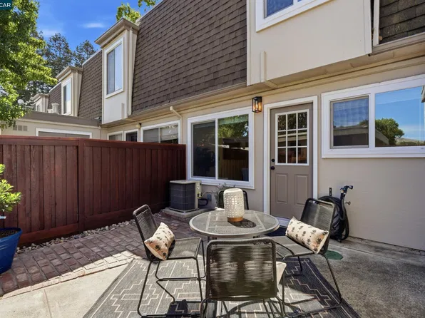 1571 Schenone Ct APT A, Concord, CA 94521