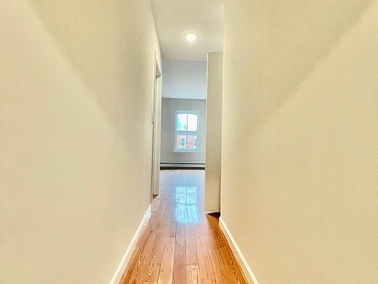 1917 Spring Garden St #5 — Photo 5