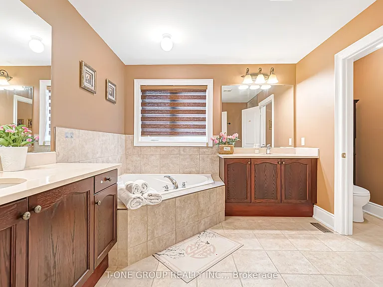 261 Angus Glen Blvd — Photo 14