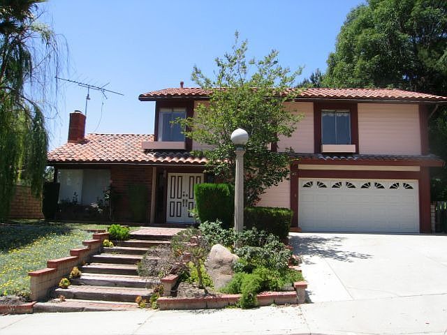 1st image of 19877 Calle Lago