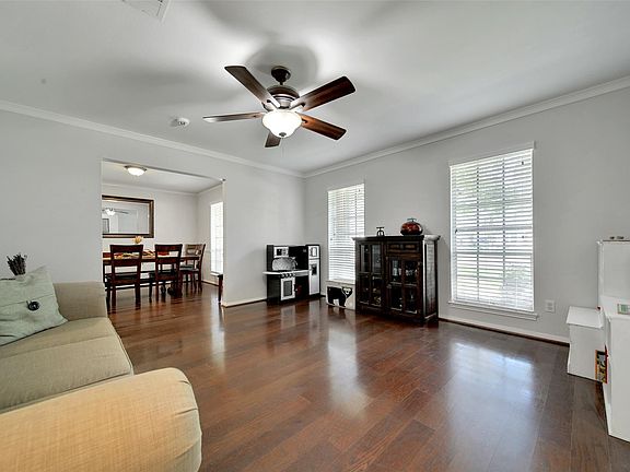 5th image of 2535 Moss Hill Dr