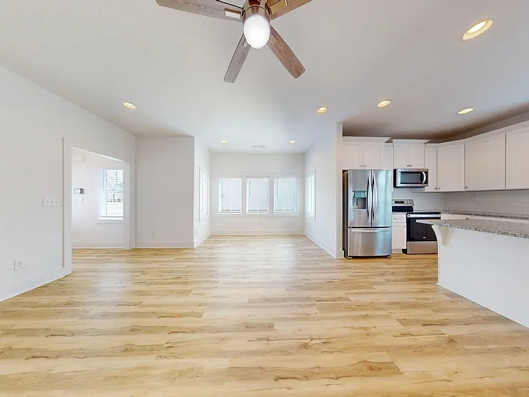 577 Piper Ave — Photo 5
