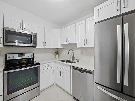 3221 S Ocean Blvd #405 — Photo 5
