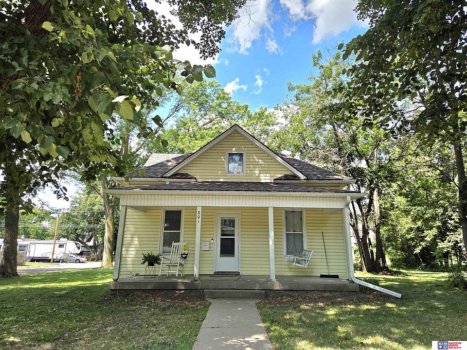 1st image of 801 N 12th St