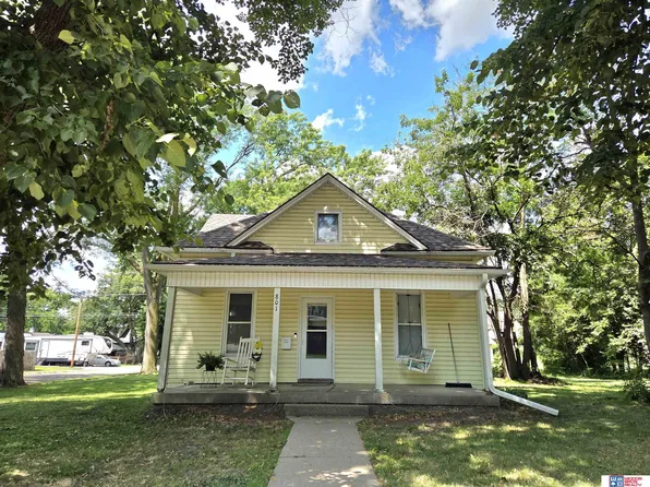801 N 12th St, Beatrice, NE 68310