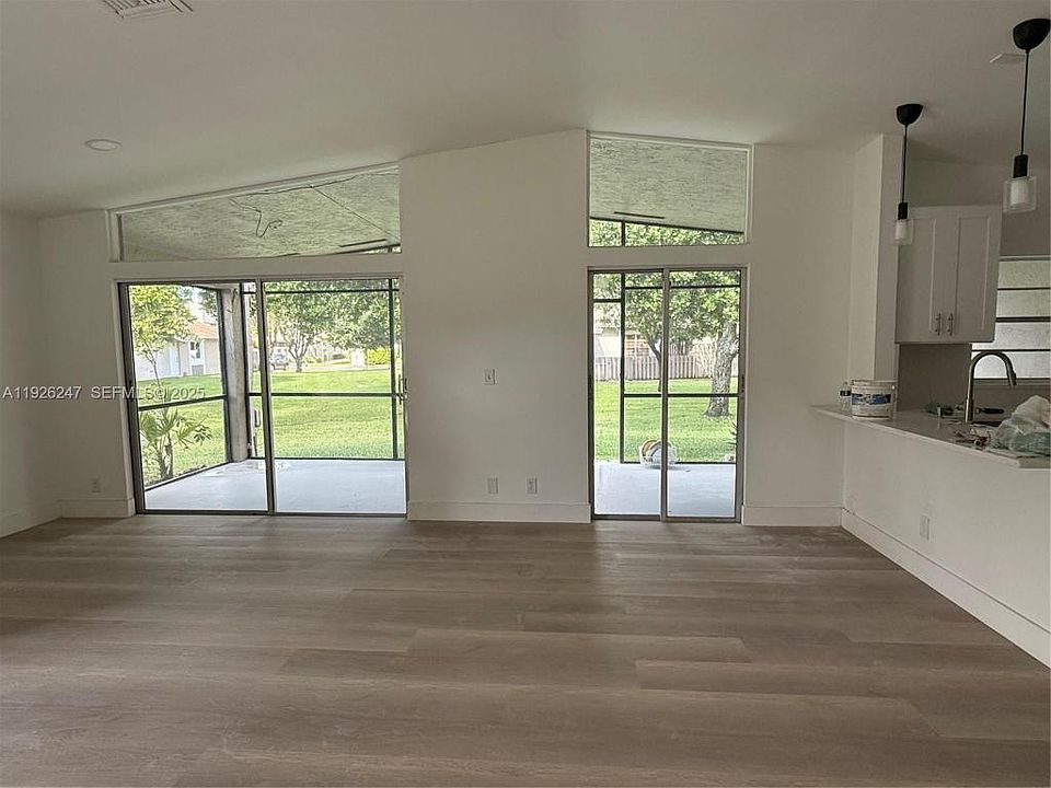 1st image of 15749 Woodgate Ct #15749