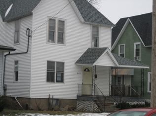 821 Grove St, Dekalb, IL 60115