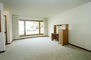 3rd image of 145 Cameron Dr
