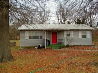 68 Maple St, Strawberry, AR 72469