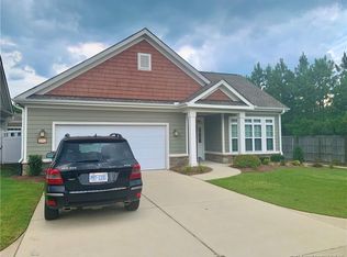 220 Nandina Ct, Fayetteville, NC 28311
