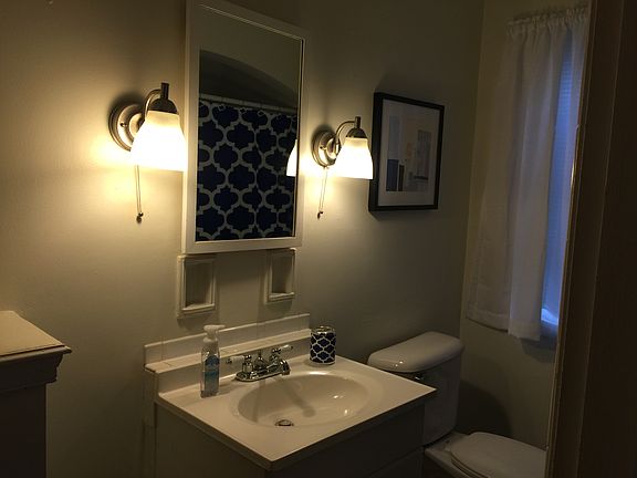 5th image of 1446 W 6th Ave APT A