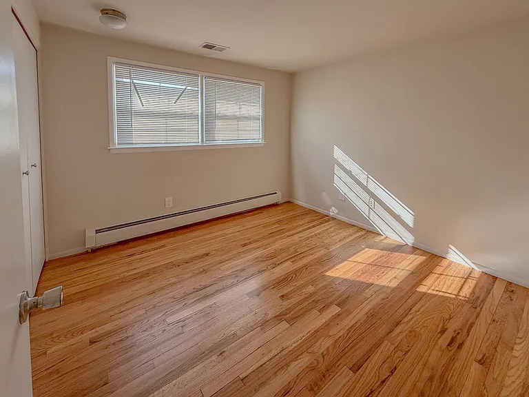 2710 Pendleton Dr — Photo 20