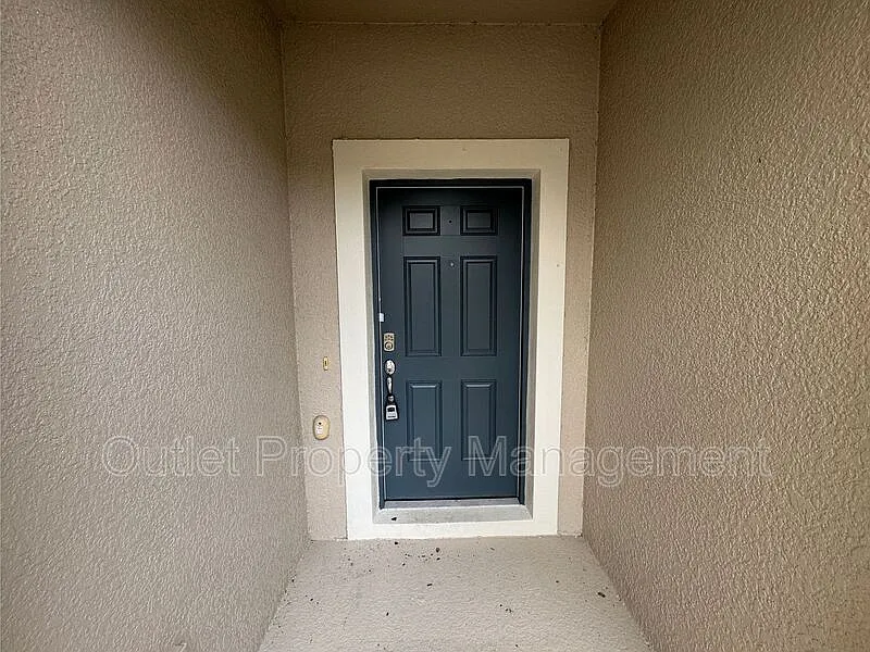 3 bed, 2.5 bath, 1548 sqft, $1,999 — Photo 3