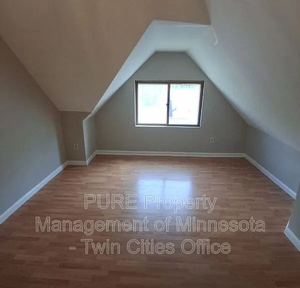 140 Belvidere St W #2 — Photo 10