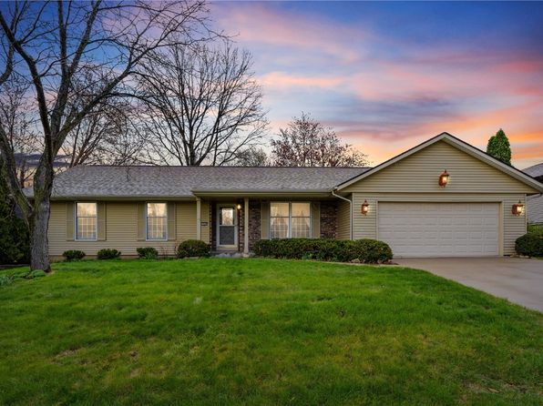 7006 Candlewick Dr NE, Cedar Rapids, IA 52402
