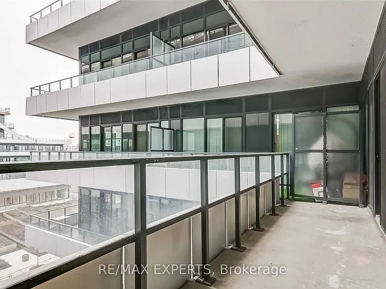 20 Shore Breeze Dr #450 — Photo 34