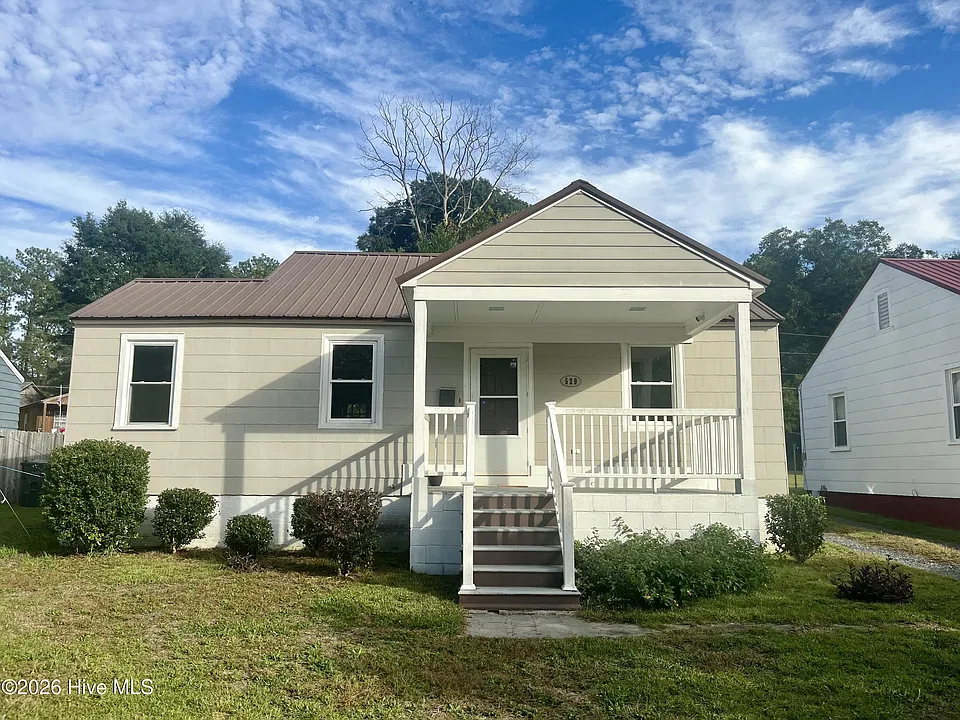 529 W Chapin Rd