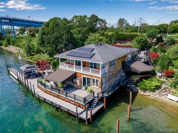 1559 E River Rd, Grand Island, NY 14072