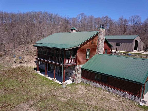 2nd image of 4895 Lois Ln