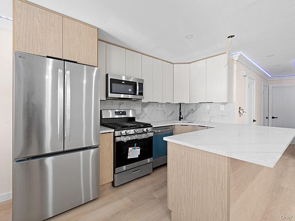 3rd image of 11532 124th Street