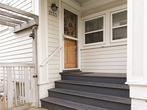 2nd image of 2133 Cumberland St