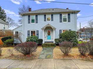 5 Woodbury St, Providence, RI 02906