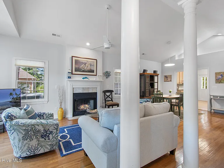 4148 Carlyle Pl SE — Photo 6