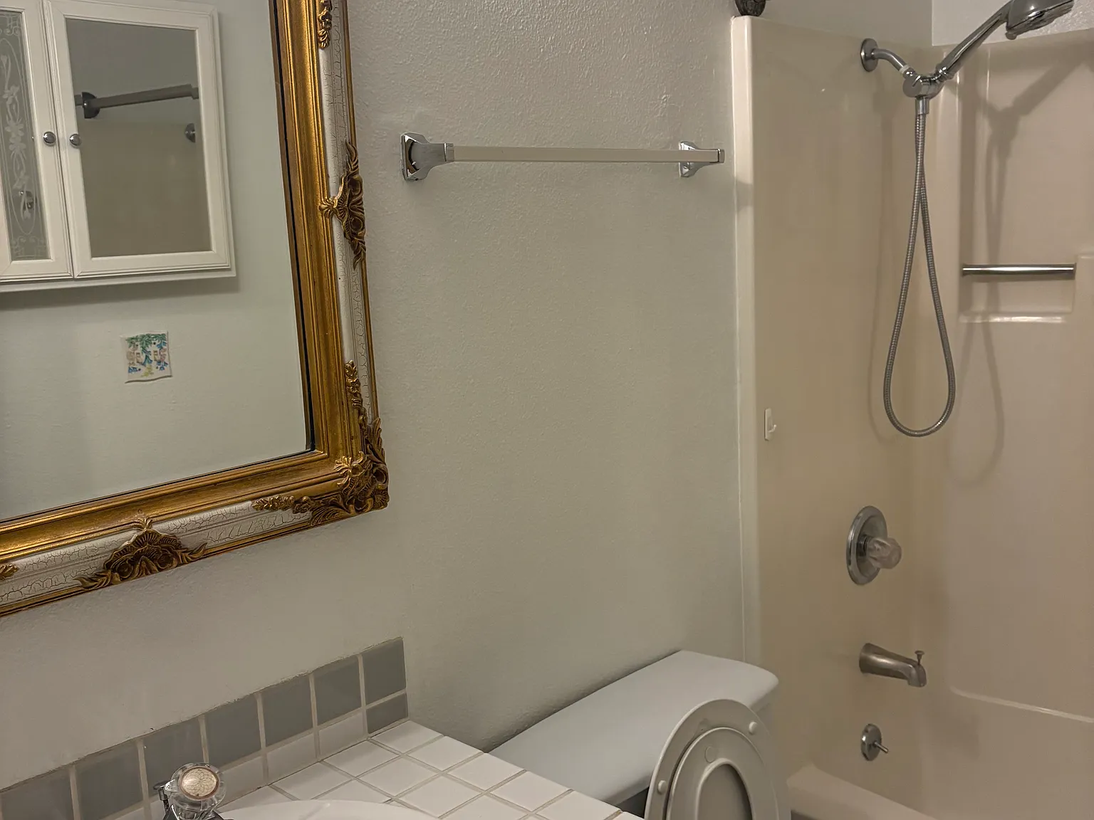 2 bed, 950 sqft, $2,100 — Photo 4
