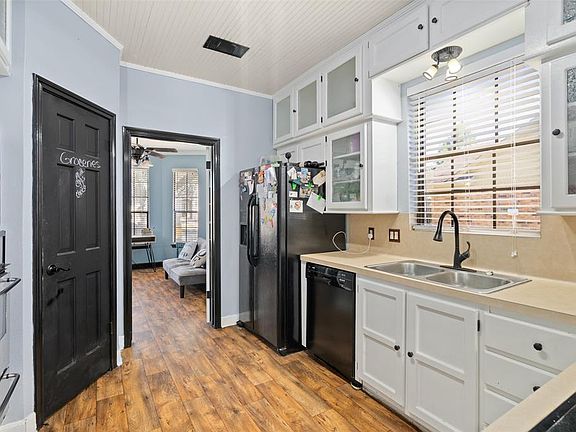 5th image of 4713 Saint Andrews Dr